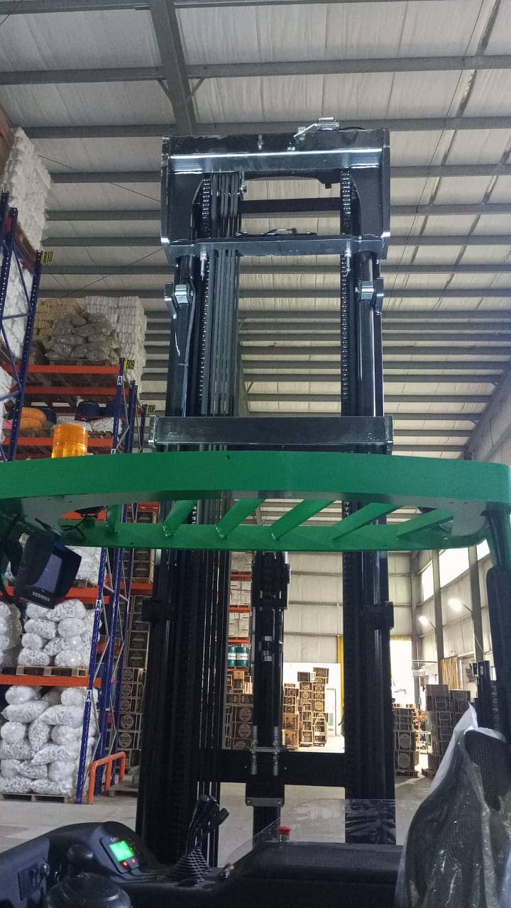 New Hangcha reach truck for sale / Warehouse equipment for sale 15