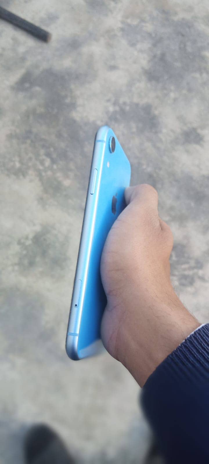 Apple iPhone XR 1