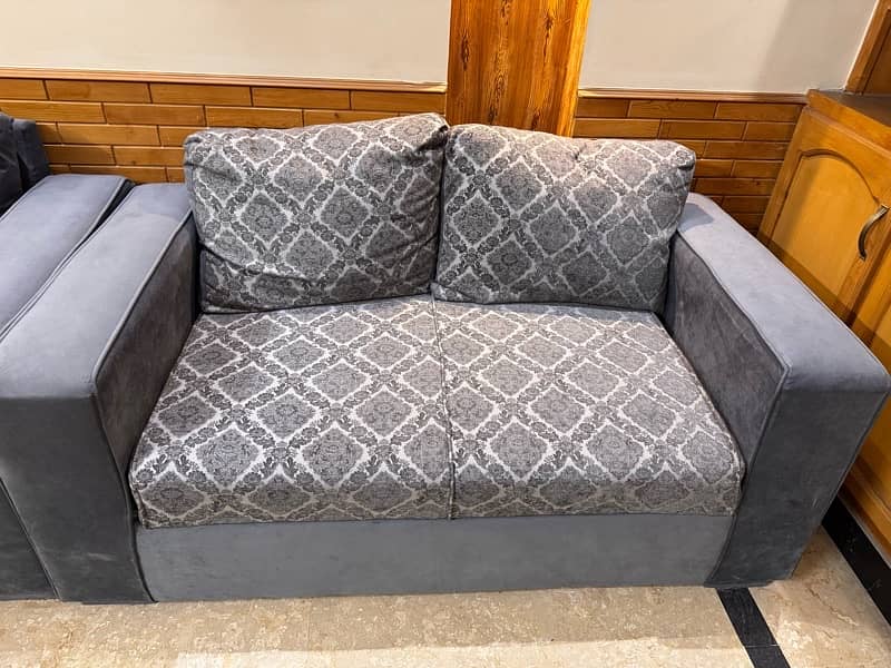 sofa sets / 7 seater sofa / chesterfield / poshish sofa / leather sofa 1
