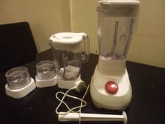 moulimax blender with 2 jugs and 2 mixes