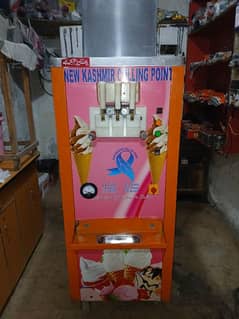 Ice Creame machine all okay 0305/4724/750