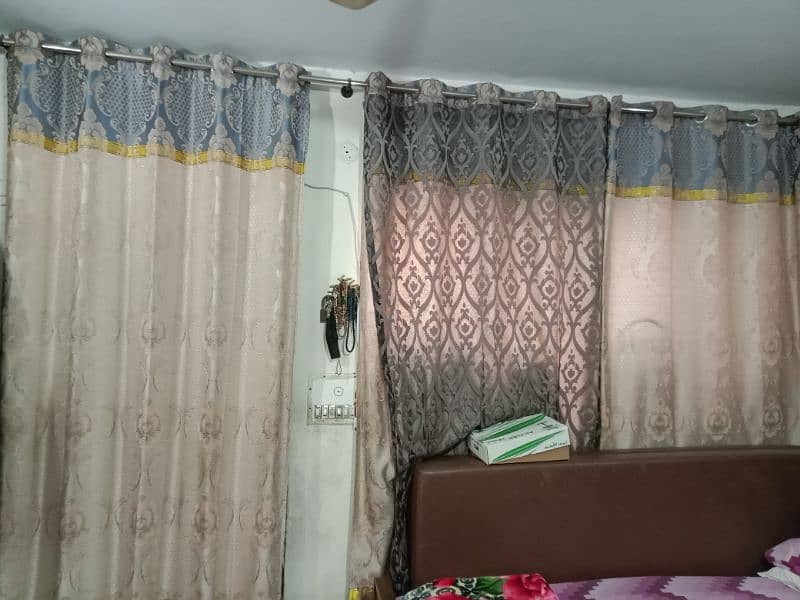 curtains 2 sets 0