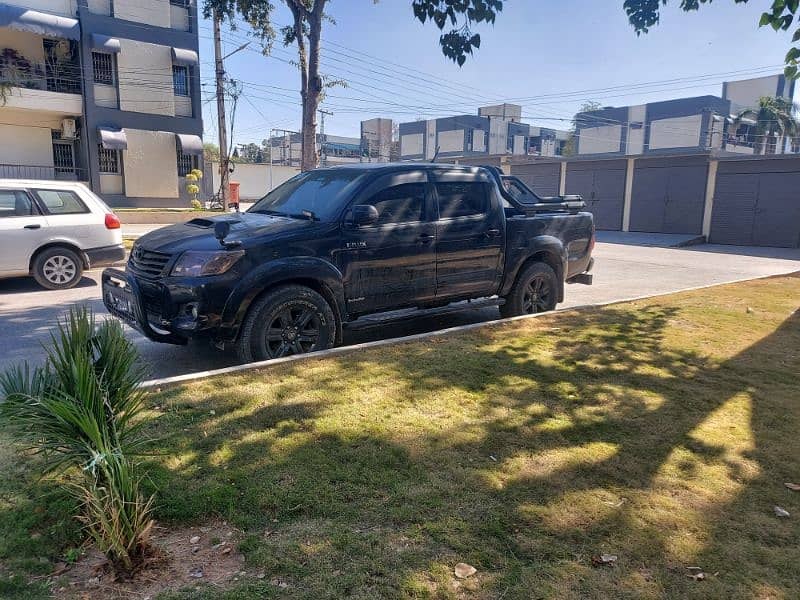 Toyota Hilux Invisible 1