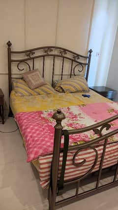 Wrought Iron King sized Bed Set