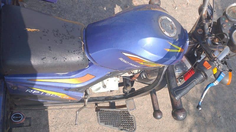 Good condition Road Prince 150cc loader Rickshaw for sale. 7