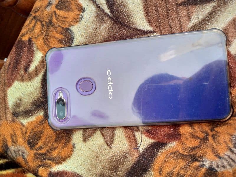 OPPO f9 ram4 rom 64 in 10 /9 condition 7