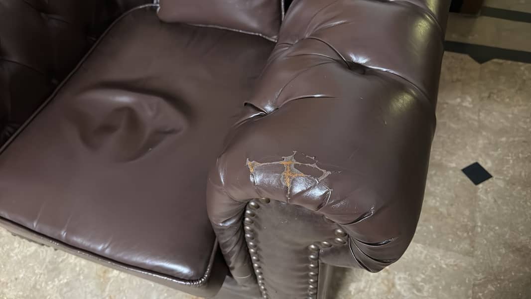 sofa sets / 7 seater sofa / chesterfield / poshish sofa / leather sofa 12
