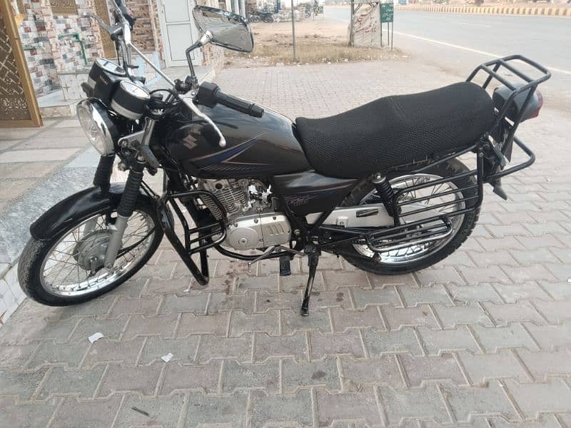 suzuki GS 150 1