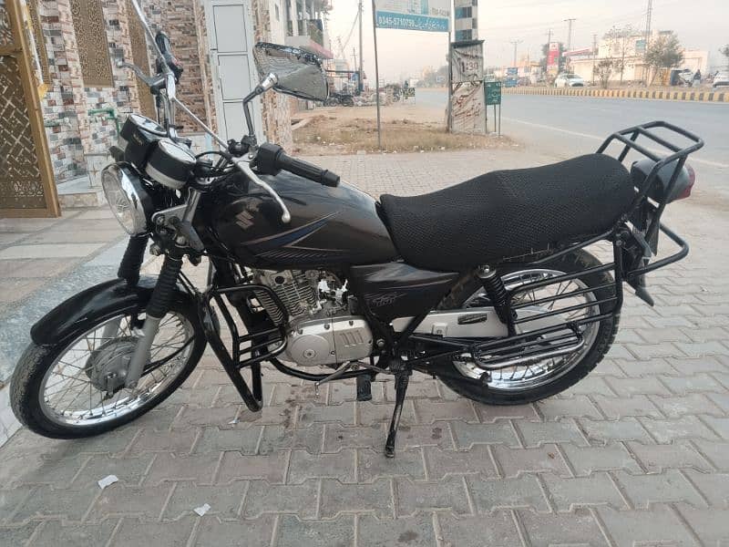 suzuki GS 150 2