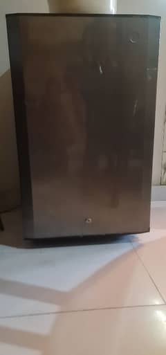 Mini refrigerator