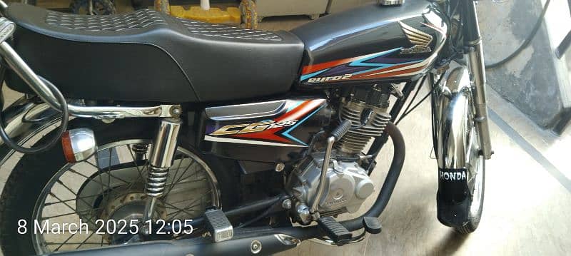 Honda | Model CG 125 | Year 2019 | Lahore Registered Bike 03474077494 9