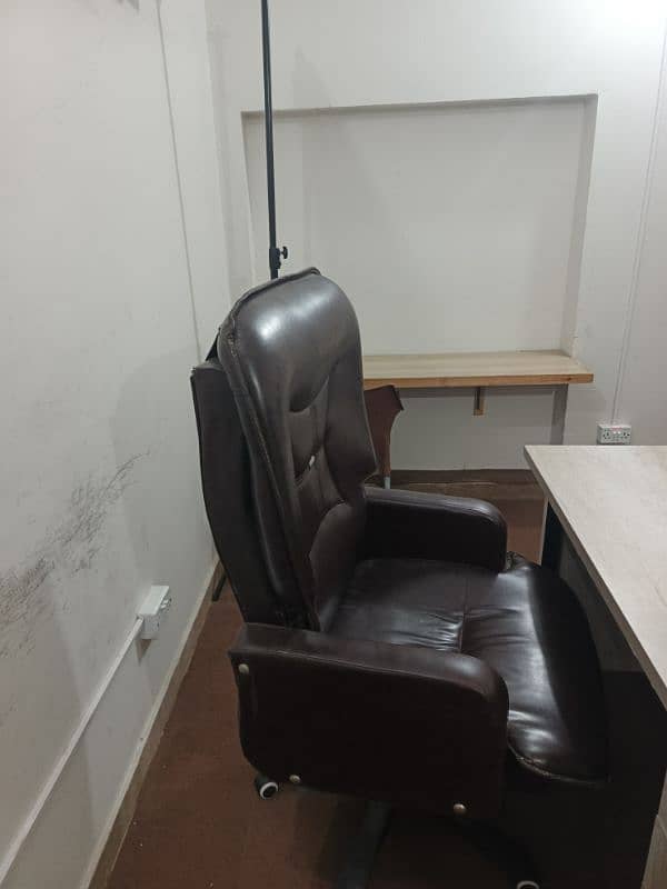 Executive Chair / Boss Chair 3