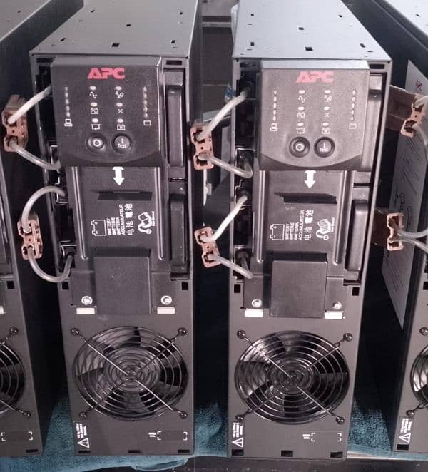 APC SMART UPS 1kva/2kva/3kva/6kva pure sine wave 2