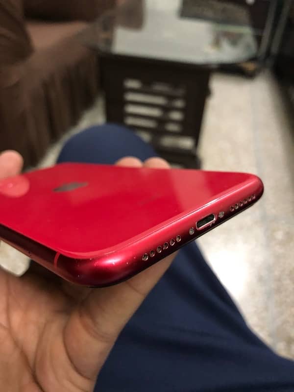 iPhone 11 64GB non pta waterpack 1