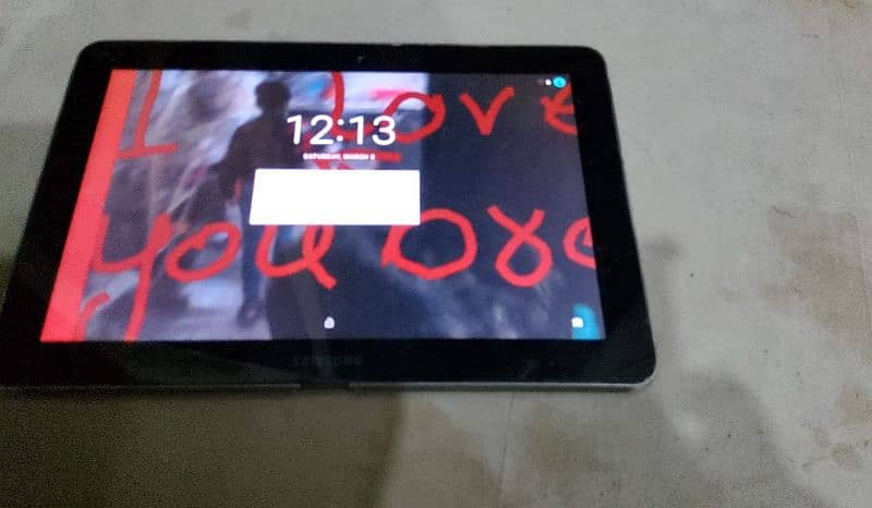 Samsung 10" tab in good condition with reasonable price 3