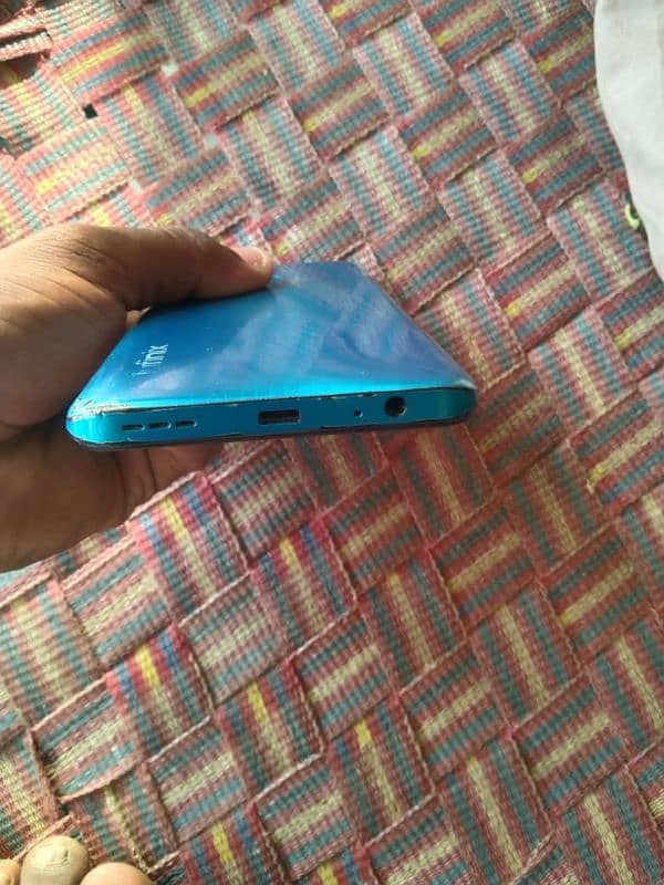 Infinix hot 10s condition 10\8 2