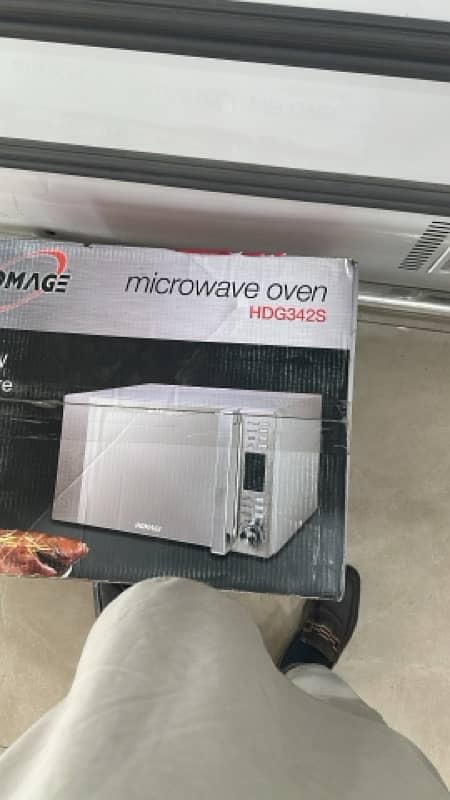 Homage Microwave Oven HDG342S 1