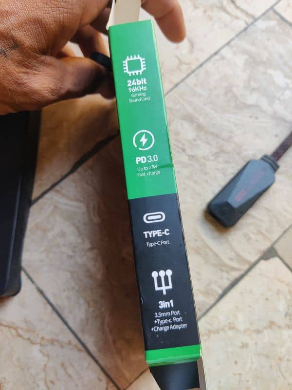 Gaming Audio+charge adapter 1