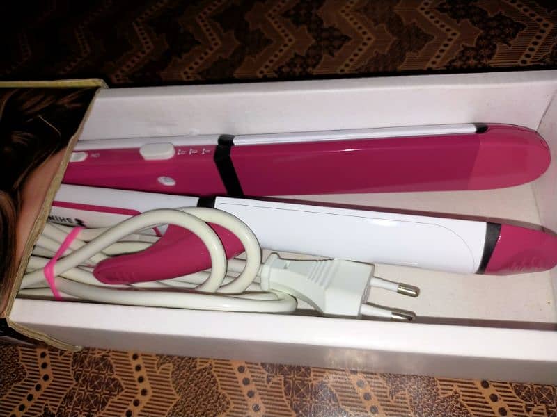 shinon hair straightener for sale in affordable price. 3