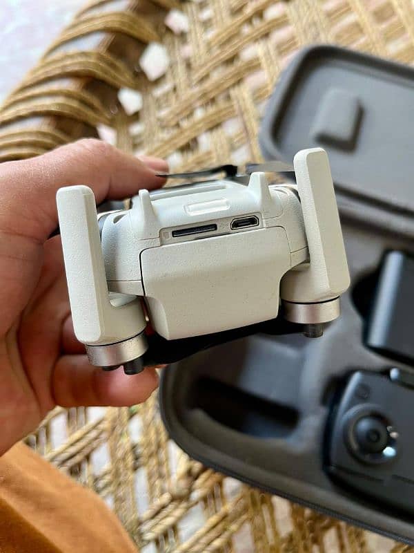 dji mavic mini drone 2