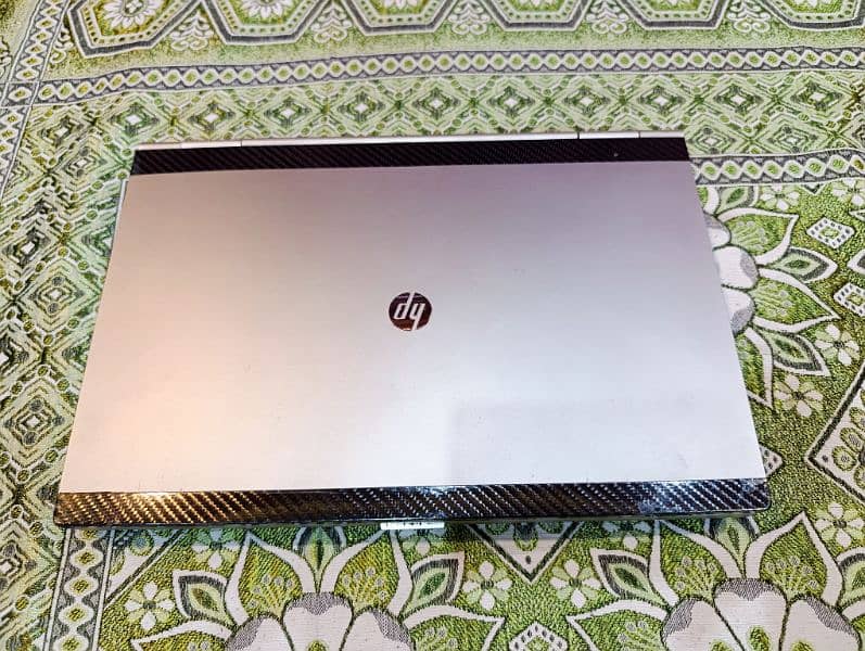 Hp EliteBook 8460 i5 2nd gen 2