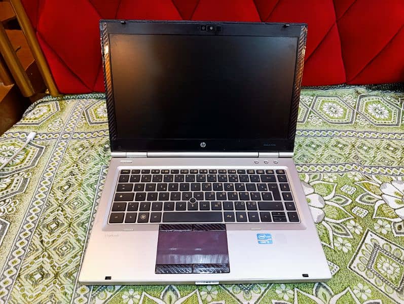 Hp EliteBook 8460 i5 2nd gen 3