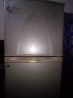 Dawlance Refrigerator Medium size .