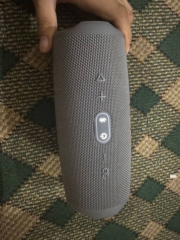 jbl charge 5 4