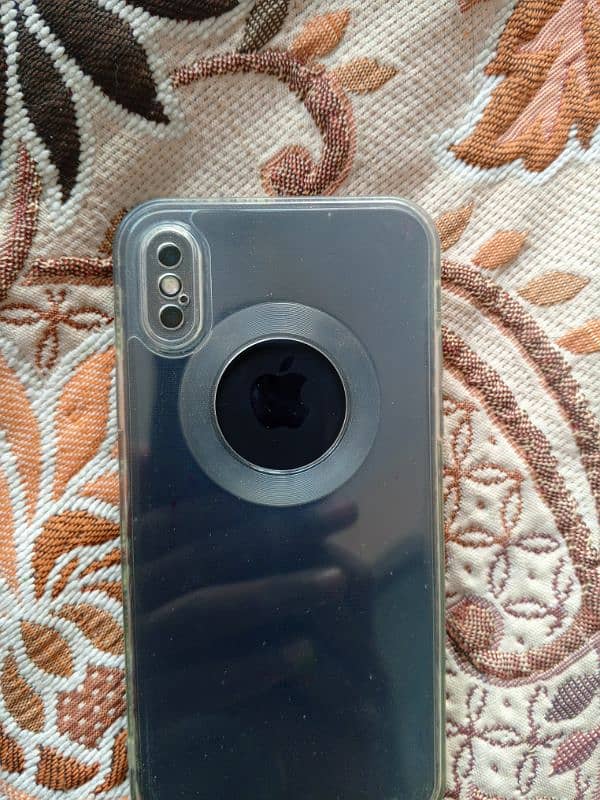 IPHONE X 4
