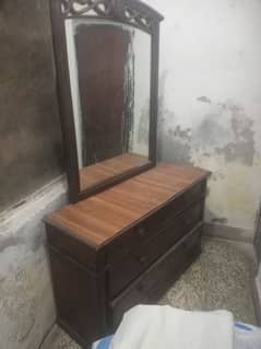 dressing table