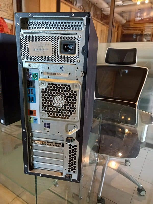 HP Z440 Workstation 12 Core Intel Xeon 1