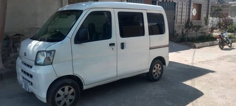 Daihatsu Hijet 2011 1