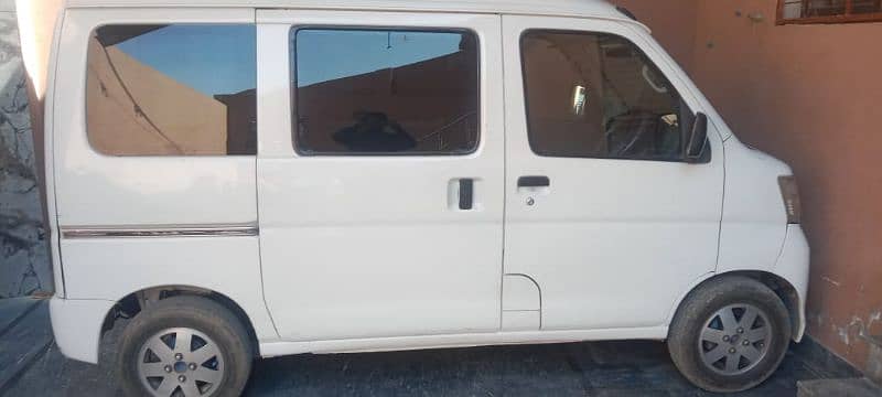 Daihatsu Hijet 2011 2