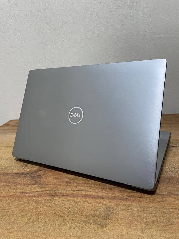 DELL LATITUDE 7400 i7-8th Generation (Silver Metal) 1