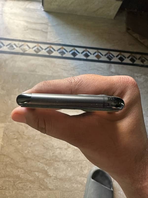 IPhone 11 Pro 64 GB NON-PTA FU 6