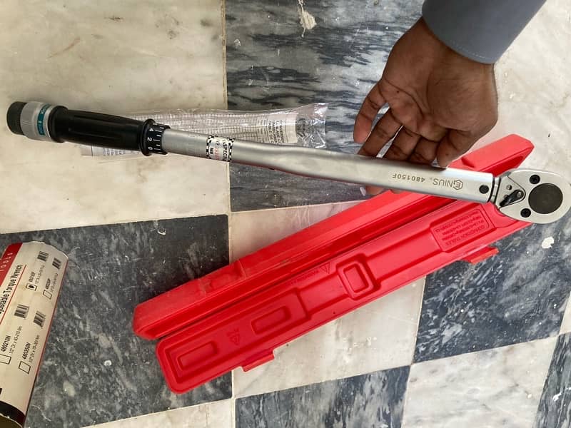 Genius torque wrench 40.7-203 nm 2