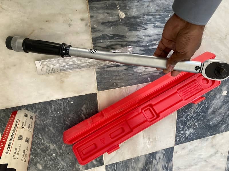 Genius torque wrench 40.7-203 nm 3