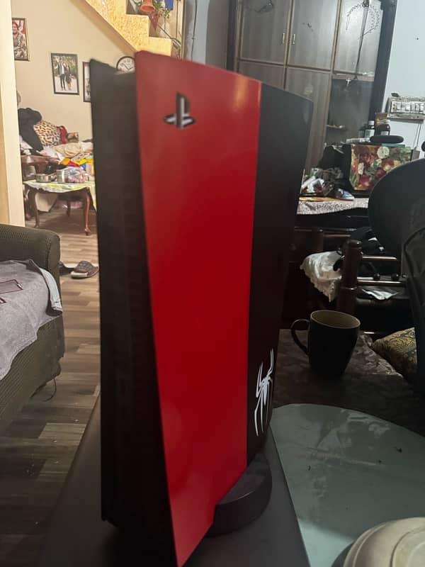 Playstation 5 Fat model Only few time used one orignal Controller 3