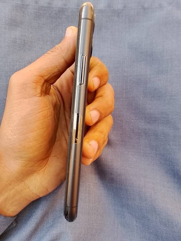 Iphone 11 Pro Non PTA 5