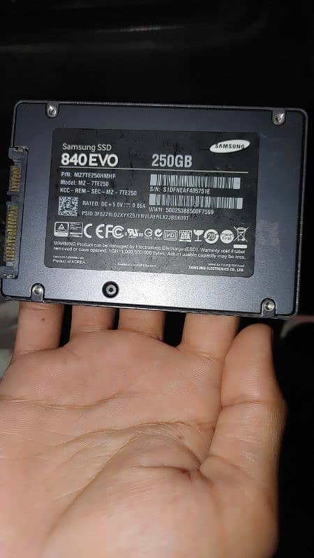 250GB SSD "SAMSUNG 840EVO" 2