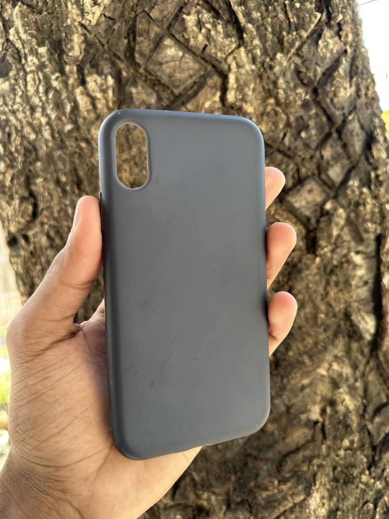 Iphone XR covers/ pouches 4