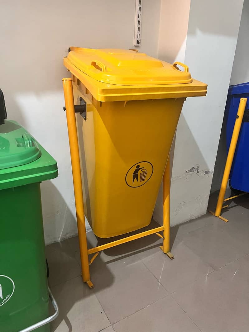 Industrial Bins, Garbage Bins , bins , Suthra punjab Bins, Dustbins 9