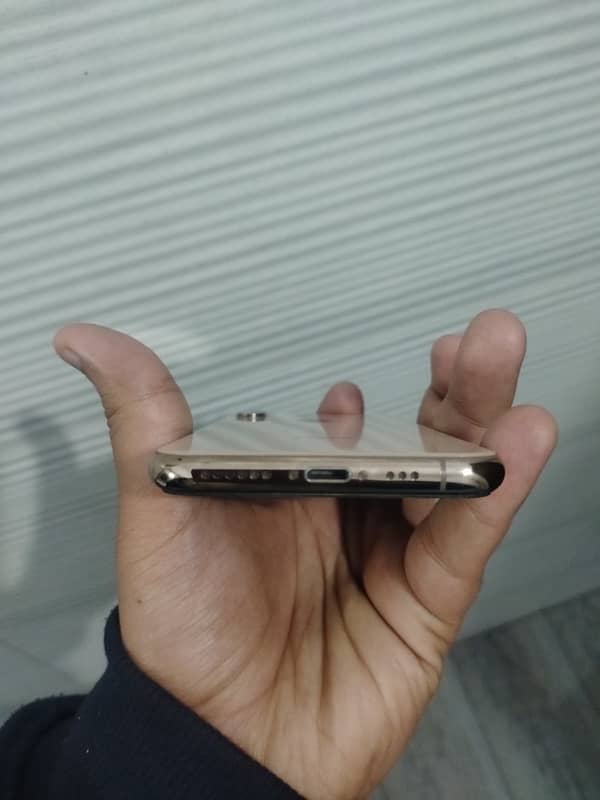 Iphone Xs PTA 2