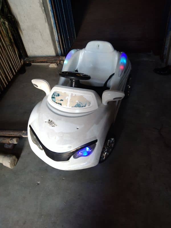 Kids Electric Car With remote control 1