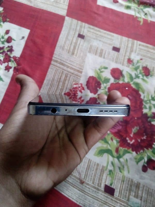 infinix note 30(8+8)256 2