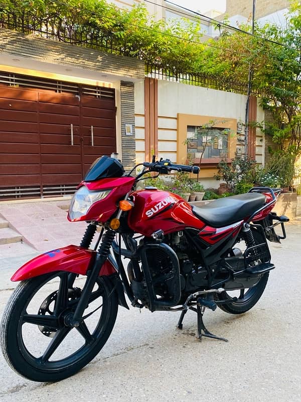 SUZUKI GR-150 RED EDITION 0