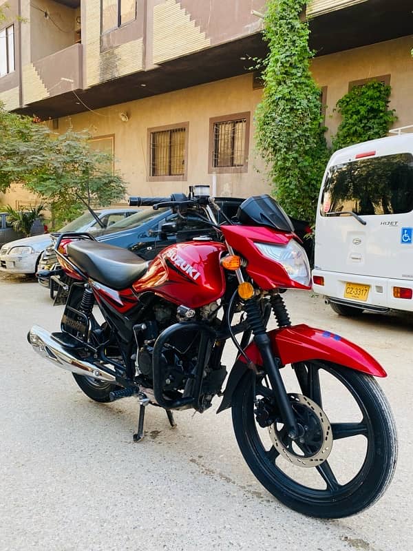 SUZUKI GR-150 RED EDITION 1