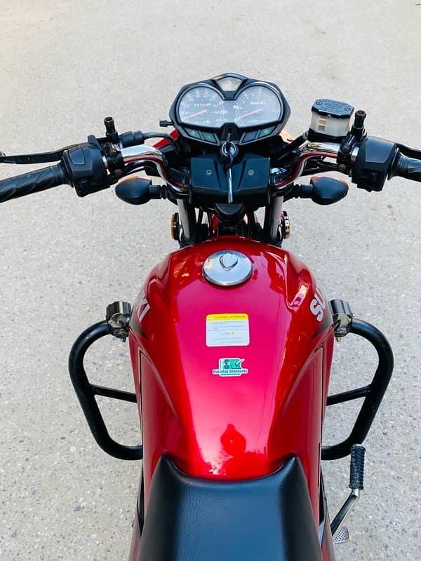 SUZUKI GR-150 RED EDITION 6