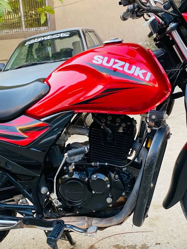 SUZUKI GR-150 RED EDITION 9