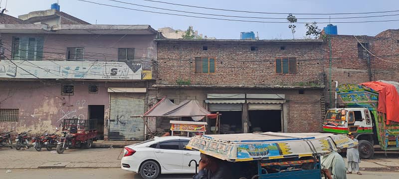 Commercial Hall for Rent GT Road Daroghawala opposite orange Train stop (dera Gujrana). Lahore 6